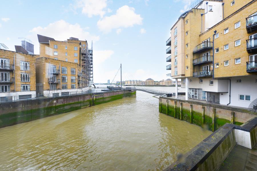 Dunbar Wharf Narrow Street Limehouse E14